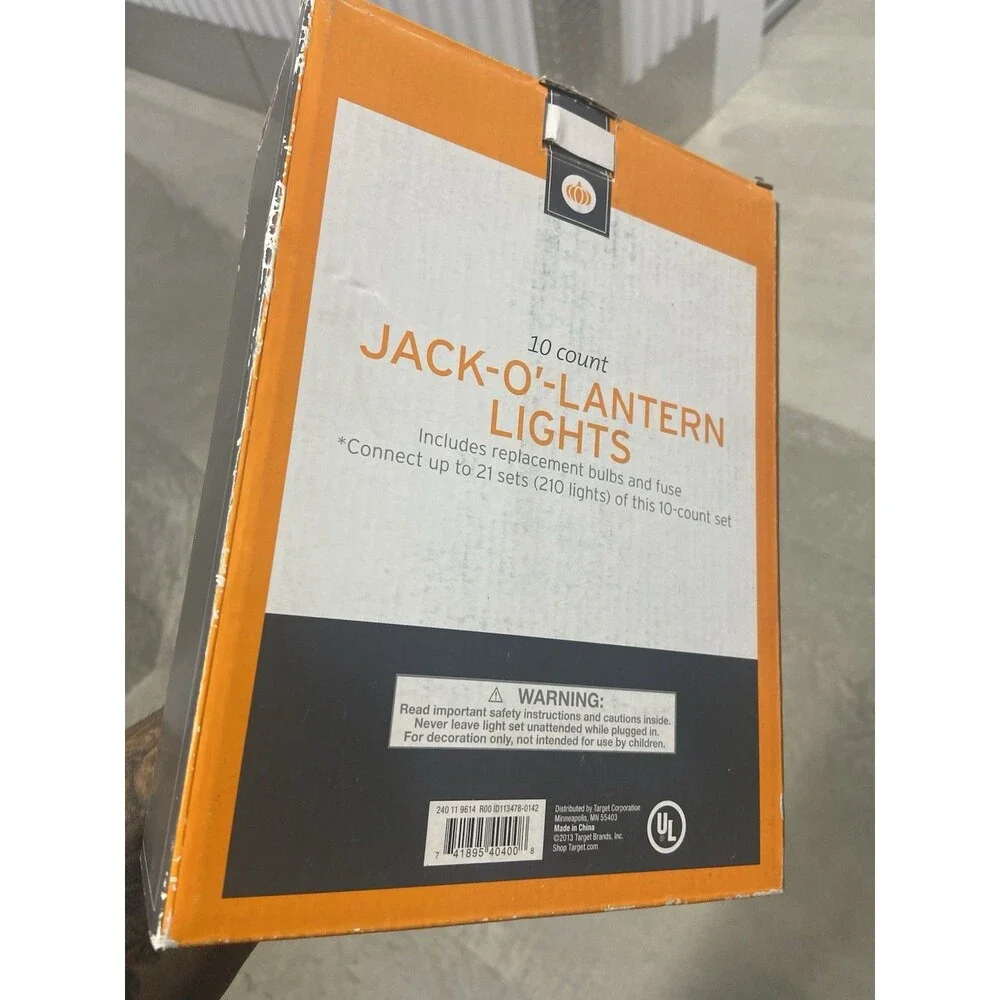 Jack-O-Lantern String Lights 10 Lit Pumpkins Halloween Spooky Decor New in Box